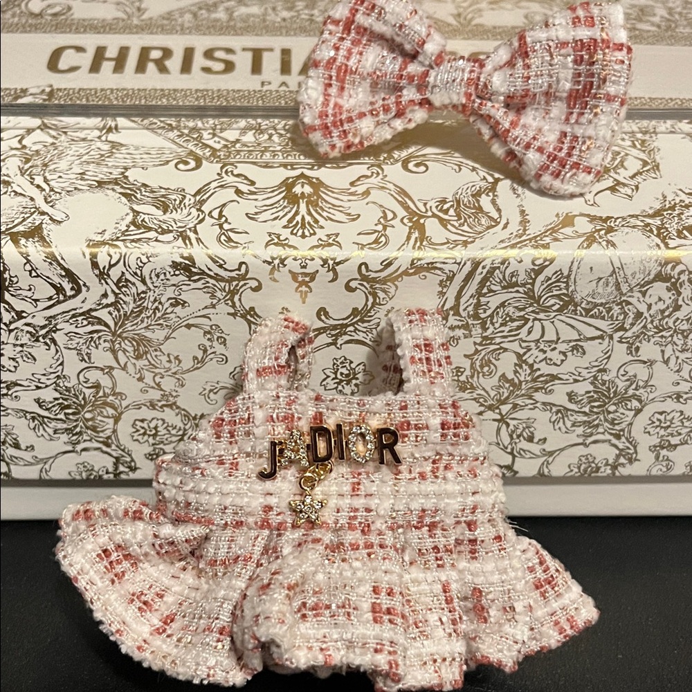 Doll Tweed Jumper :Hair Bow set - Pink and White NWT .